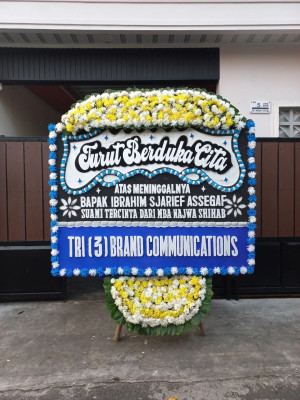 Papan Bunga Duka di Gerung